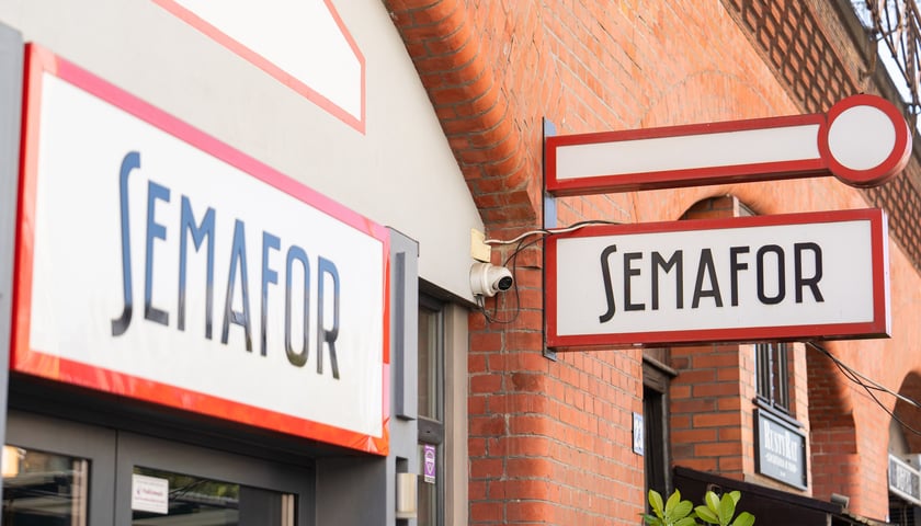 Powiększ obraz: Bar Semafor we Wrocławiu.