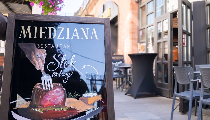 Powiększ obraz: Wrocławska restauracja Miedziana.