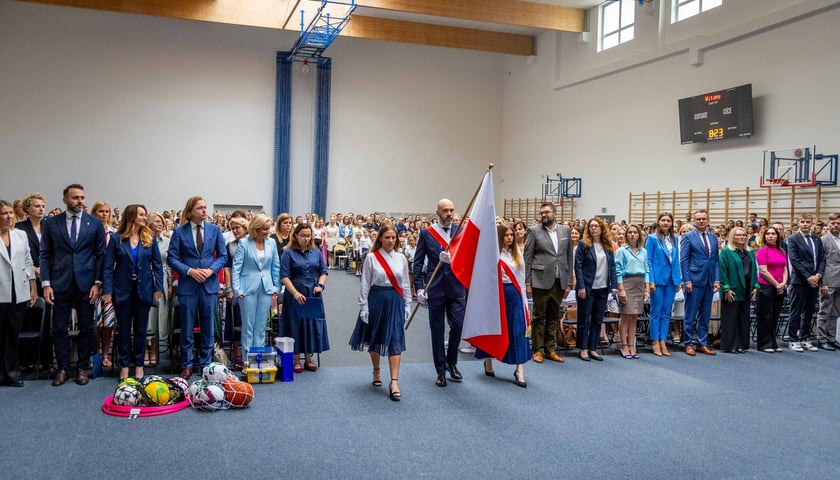 Powiększ obraz: Nowa szkoła na warszawskim Chrzanowie (Dzielnica Bemowo)