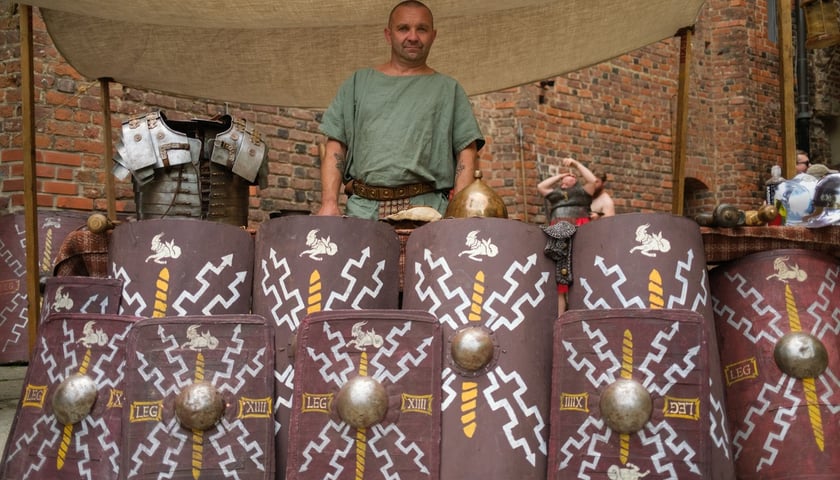 Powiększ obraz: Archeologiczny festiwal 