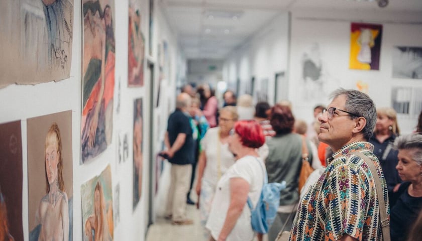 Powiększ obraz: <p>Święto Podw&oacute;rka Ruska 46, zdjęcie archiwalne</p>
