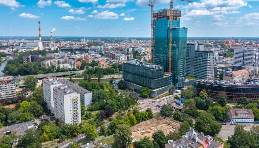 Na skwerze przy ul. Rybackiej prowadzone są prace archeologiczne