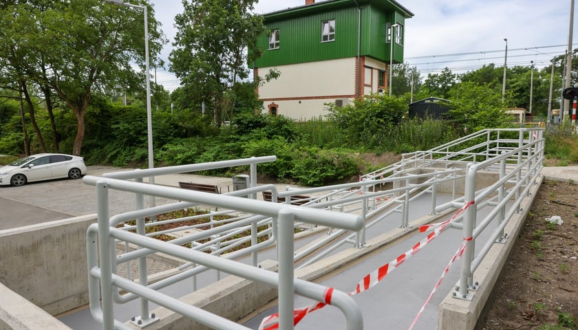 Powiększ obraz: Nowy parking P+R na Leśnicy. W lipcu będzie można z niego korzystać