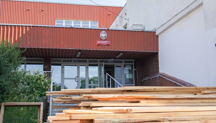 Powiększ obraz: Remont bloku sportowego w Szkole Podstawowej nr 90 przy ulicy Orzechowej