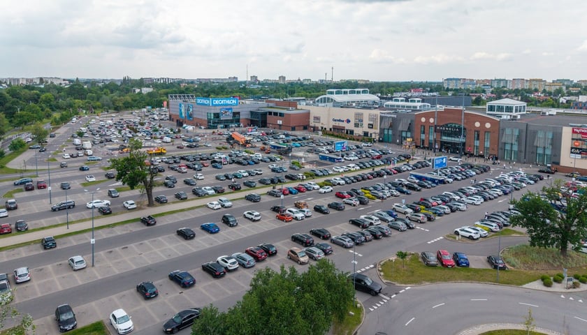 Płatne parkowanie przed Magnolią zostało wprowadzone 1 czerwca 2026 r.
