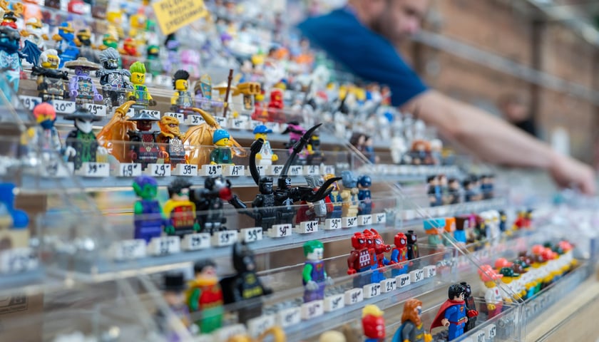 Powiększ obraz: „Fajnie się składa!” – impreza dla miłośników klocków Lego