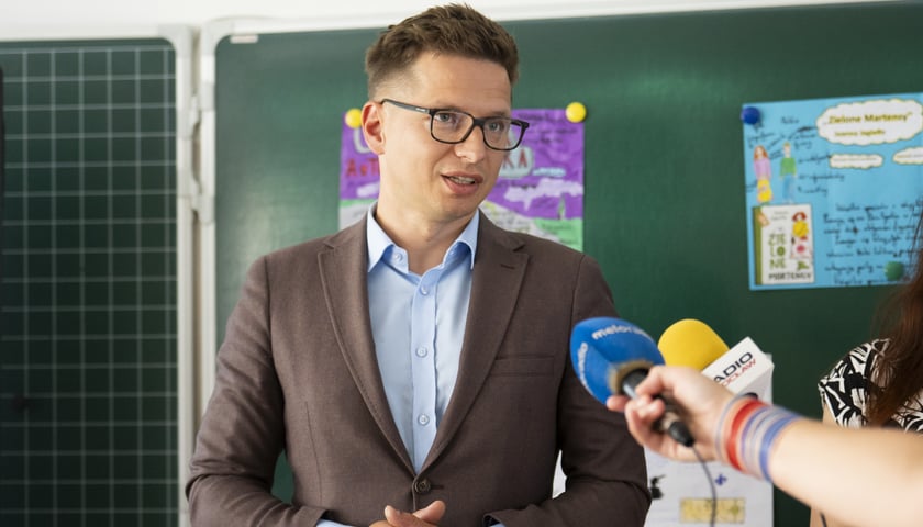 Powiększ obraz: Marcin Miedziński, zastępca dyrektora Departamentu Edukacji