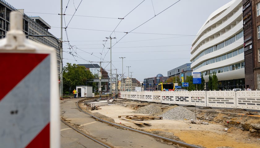 Powiększ obraz: Remont torowiska na ulicy Traugutta w rejonie skrzyżowania z Krasińskiego