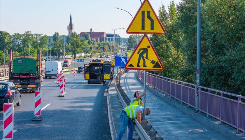 Powiększ obraz: <p>Gądowianka - prace drogowe</p>