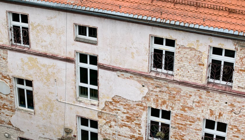 Powiększ obraz: Przedszkole Domek Krasnoludków przed remontem, 21 lipca 2026