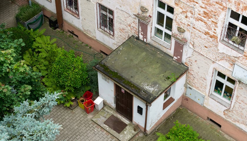 Powiększ obraz: Przedszkole Domek Krasnoludków przed remontem, 21 lipca 2026