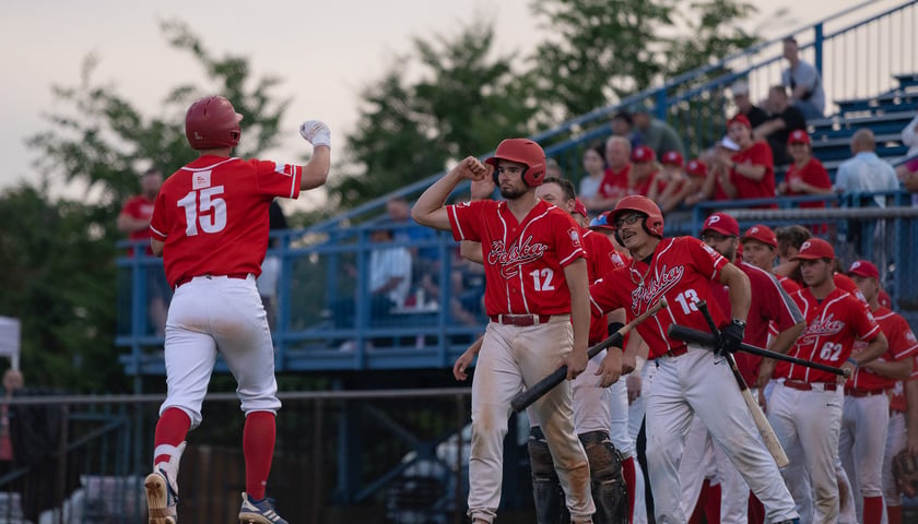 Powiększ obraz: Reprezentanci Polski w baseballu