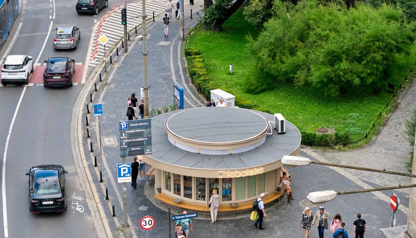 Kiosk Okraglak na placu Kościuszki