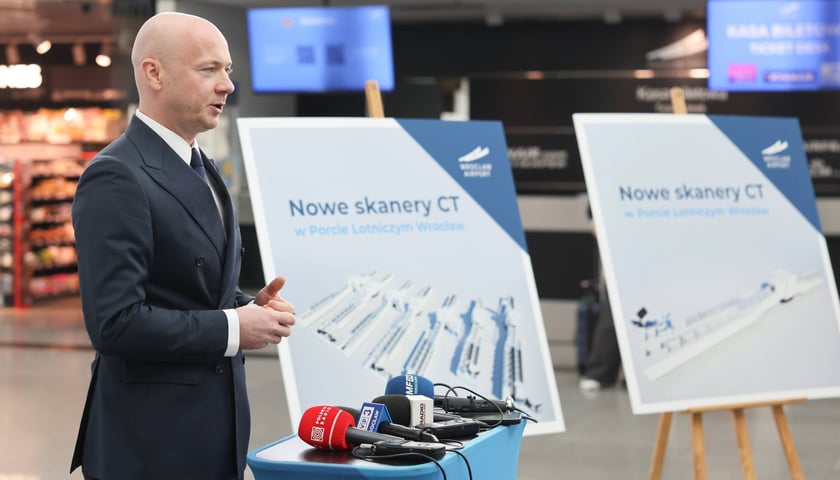 Powiększ obraz: Prezes Karol Przywara, Port Lotniczy Wrocław, 7 września 2026