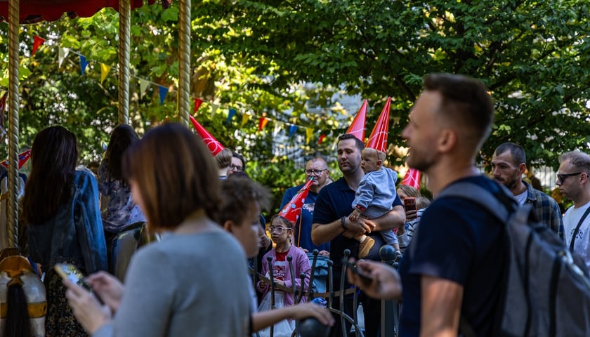 Powiększ obraz: Drugi dzień Wrocławskiego Festiwalu Krasnoludków