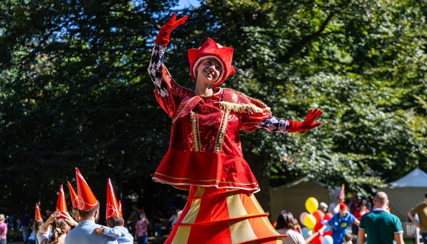 Powiększ obraz: Drugi dzień Wrocławskiego Festiwalu Krasnoludków