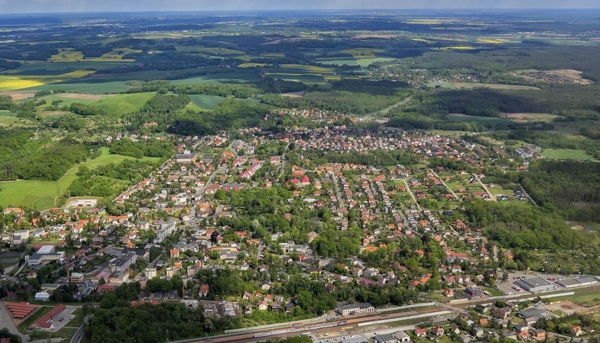 Powiększ obraz: Oborniki Śląskie
