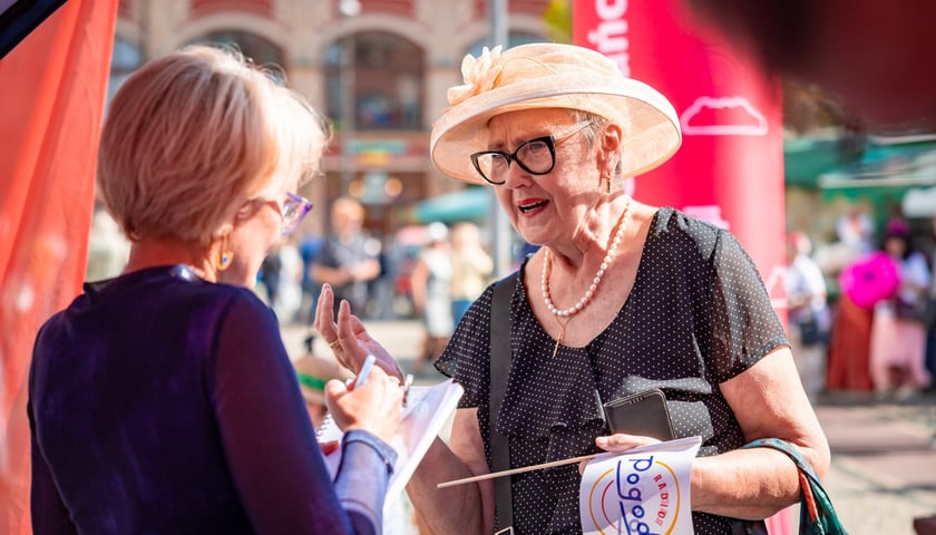 Powiększ obraz: <p>Pani Maria przyjechała na Wrocławskie Dni Seniora z Bazylei.&nbsp;</p>