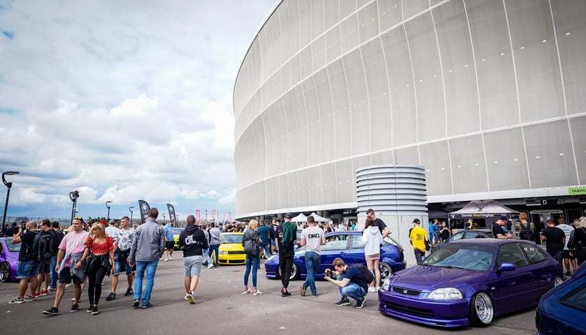 Powiększ obraz: Targi motoryzacyjne na Tarczyński Arena Wrocław