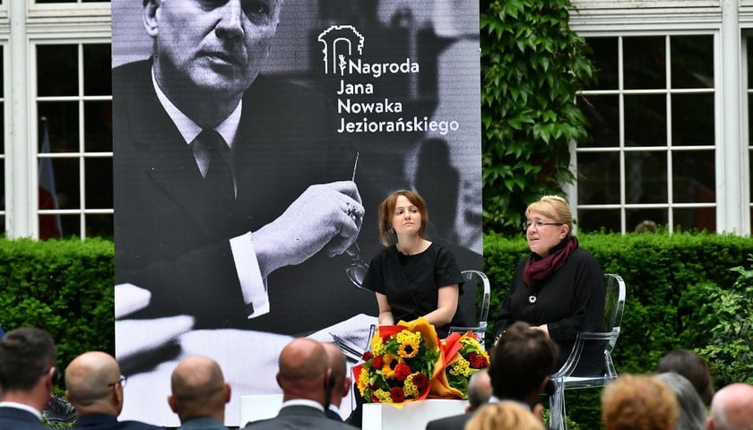 Powiększ obraz: Nagroda Jana Nowaka-Jeziorańskiego 2022 dla Stowarzyszenia ?Memoriał?