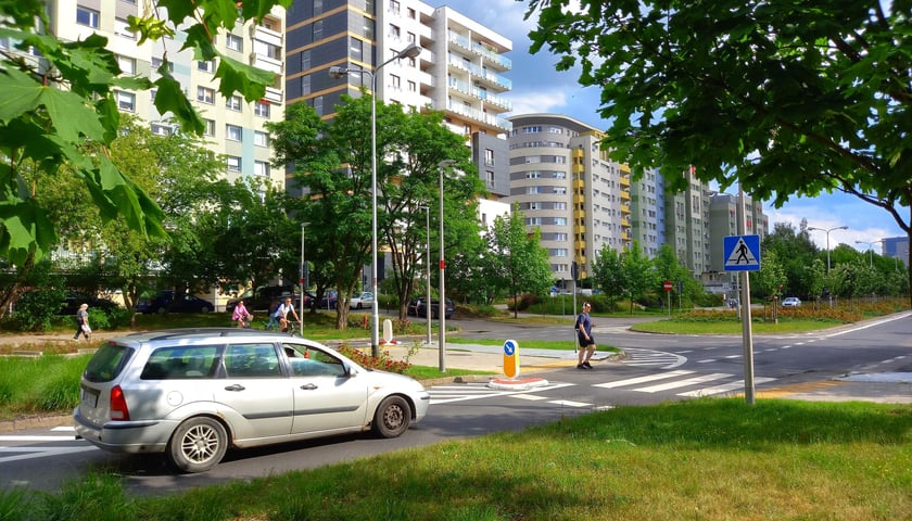 Nowe przejście dla pieszych na ul. Bojana jest już ukończone