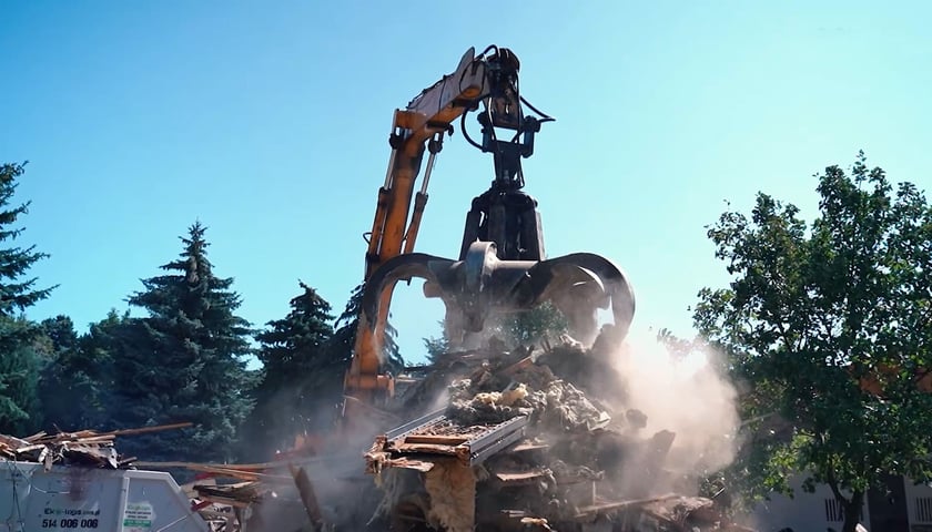 W miejscu wyburzanego przedszkola przy al. Hallera powstanie większy i nowocześniejszy obiekt