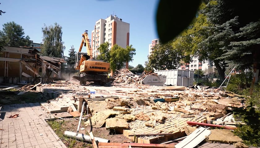 W miejscu wyburzanego przedszkola przy al. Hallera powstanie większy i nowocześniejszy obiekt
