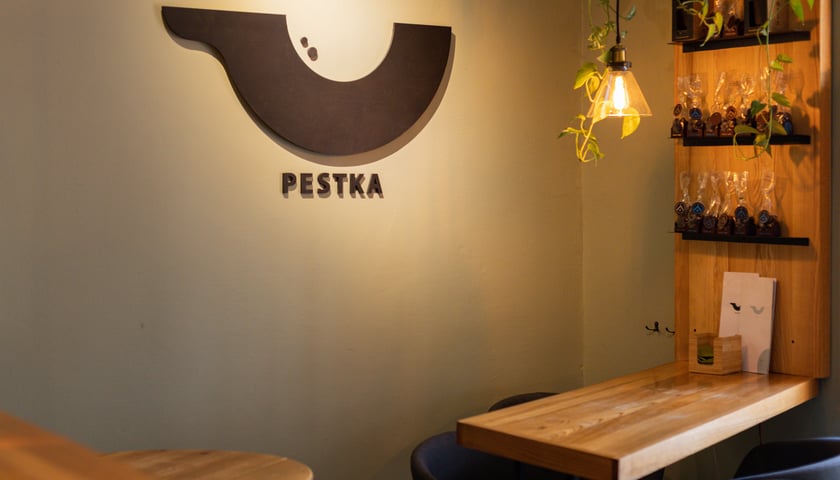 Powiększ obraz: Pestka Bistro Wrocław to świetna propozycja dla tych, którzy uwielbiają włoską kuchnię, a zwłaszcza oliwę