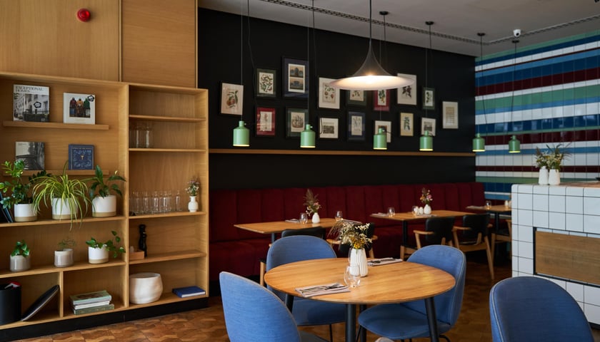 Powiększ obraz: Restauracja HINT Food & Drinks na ul. Włodkowica to stylowe, hotelowe bistro.