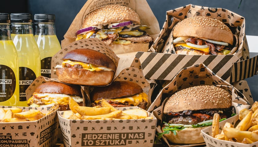 Powiększ obraz: Pasibus to jeden z pierwszych street foodów we Wrocławiu!