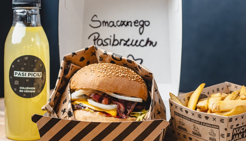 Powiększ obraz: Pasibus to jeden z pierwszych street foodów we Wrocławiu!