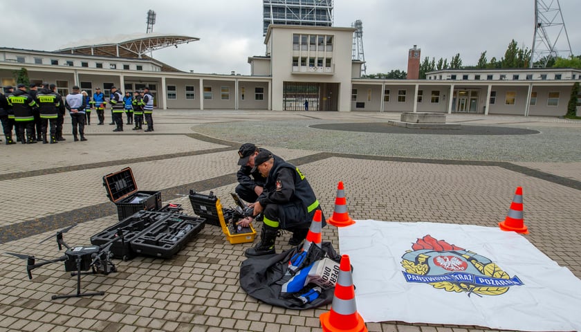 Ćwiczenia straży pożarnej we Wrocławiu ODRA 2022