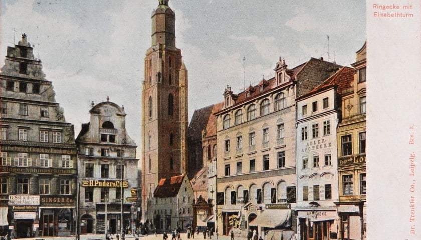 Rok 1907, północno-zachodni narożnik Rynku z bazyliką św. Elżbiety Węgierskiej. Źródło: fotopolska.eu