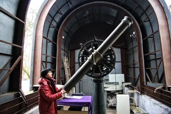 Obserwatorium i planetarium Instytutu Astronomicznego Uniwersytetu Wrocławskiego przy ul. Kopernika