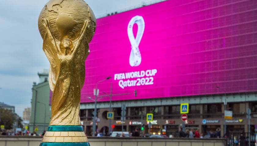 Powiększ obraz: Puchar Mistrzostw Świata w Piłce Nożnej w Katarze