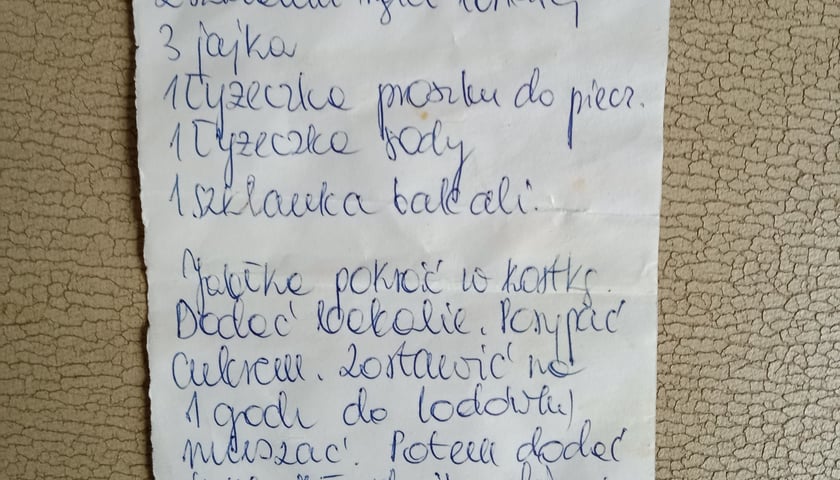 Przepis na keks z jabłkami