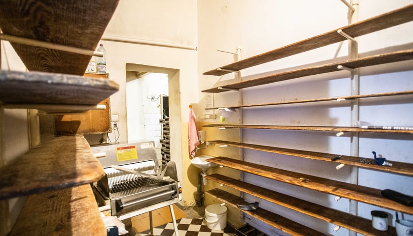 Piekarnia przy ul. Jedności Narodowej 1 sprzedała dziś ostatni bochenek prawdziwego chleba