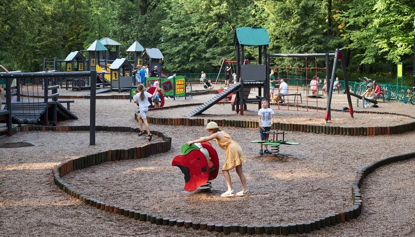 Plac zabaw w Parku Południowym we Wrocławiu