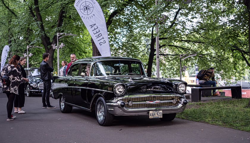 Powiększ obraz: Klasyki nad Odrą. Oldtimer