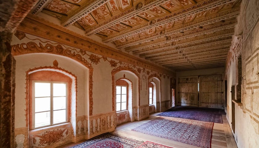 Powiększ obraz: Wnętrza pałacu w Gorzanowie