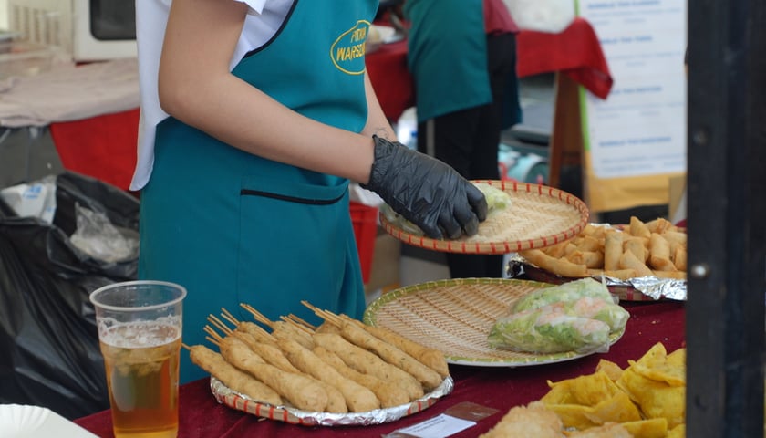 Festiwal Azjatycki, Festiwal Smak&oacute;w Świata i Festiwal Piwa, Wina i Trunk&oacute;w Rzemieślniczych na placu Nowy Targ