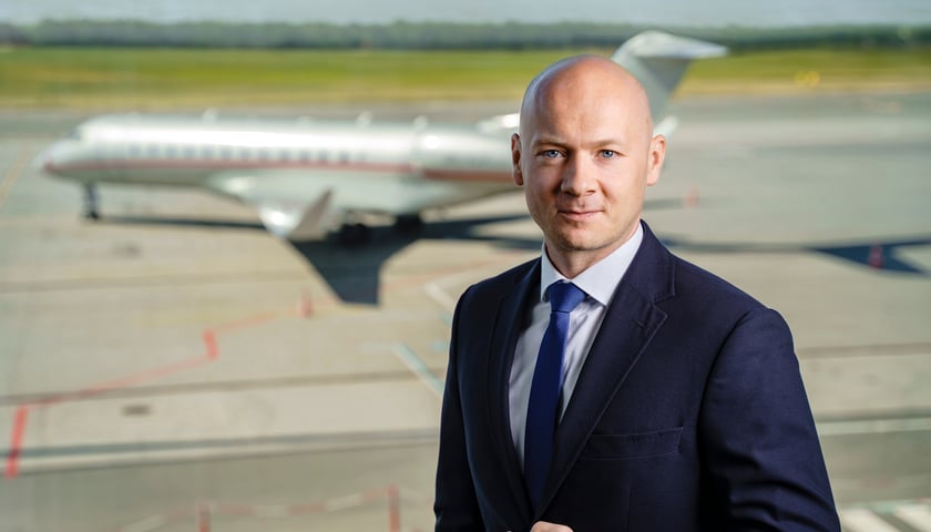 Powiększ obraz: Karol Przywara, wiceprezes zarządu Portu Lotniczego Wrocław