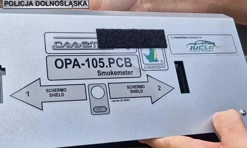 Powiększ obraz: Nowe radiowozy dla dolnośląskiej drogówki: mini-stacje diagnostyczne