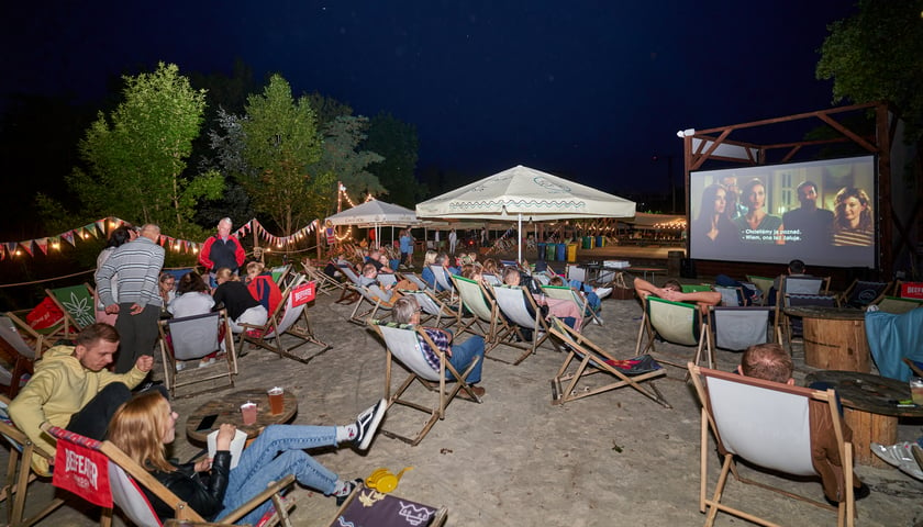 Kino plenerowe w Porcie Węglowym Beach Bar