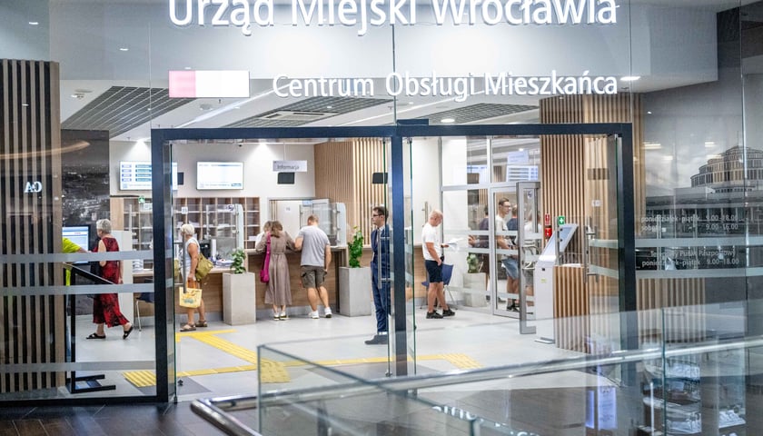 Powiększ obraz: Tak dużego Centrum Obsługi Mieszkańca nie ma w żadnym innym polskim mieście