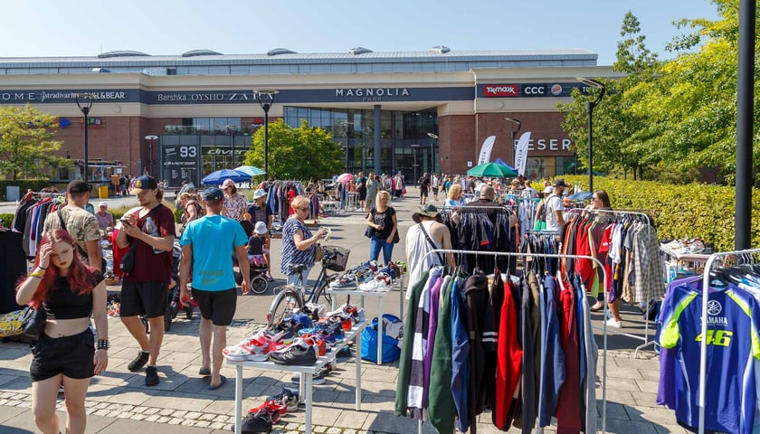 Letnia Wyprzedaż Garażowa w Magnolia Park