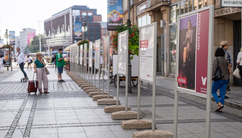 Powiększ obraz: <p>Otwarcie wystawy Wrocławianka Roku 2022 i konferencja informująca o rozpoczęciu tegorocznej edycji plebiscytu</p>