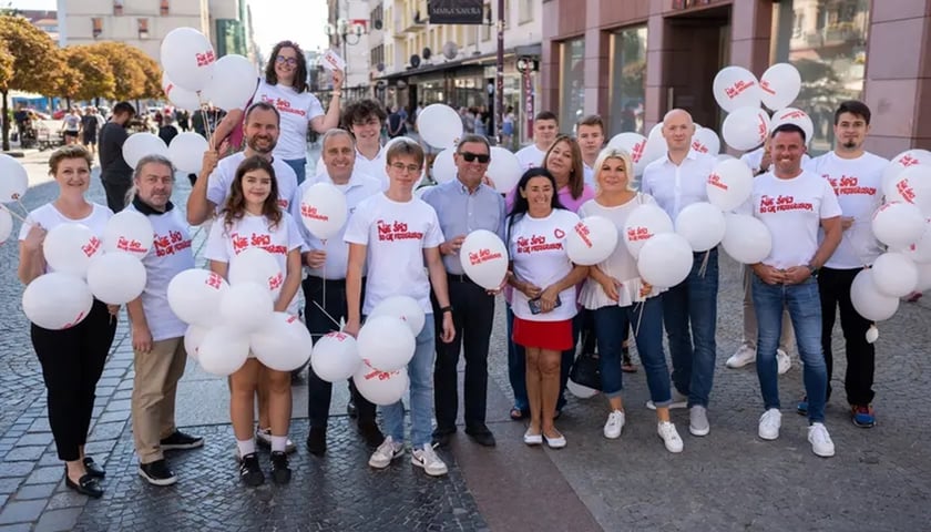 Powiększ obraz: Inauguracja kampanii profrekwencyjnej Nie śpij, bo Cię przegłosują, we Wrocławiu