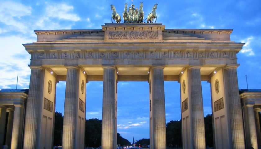 Powiększ obraz: Brama Brandenburska w Berlinie