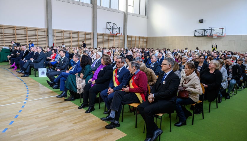 Uroczystość 50-lecia XIII LO we Wrocławiu